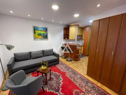 Đuke Dinić | 4zida.rs