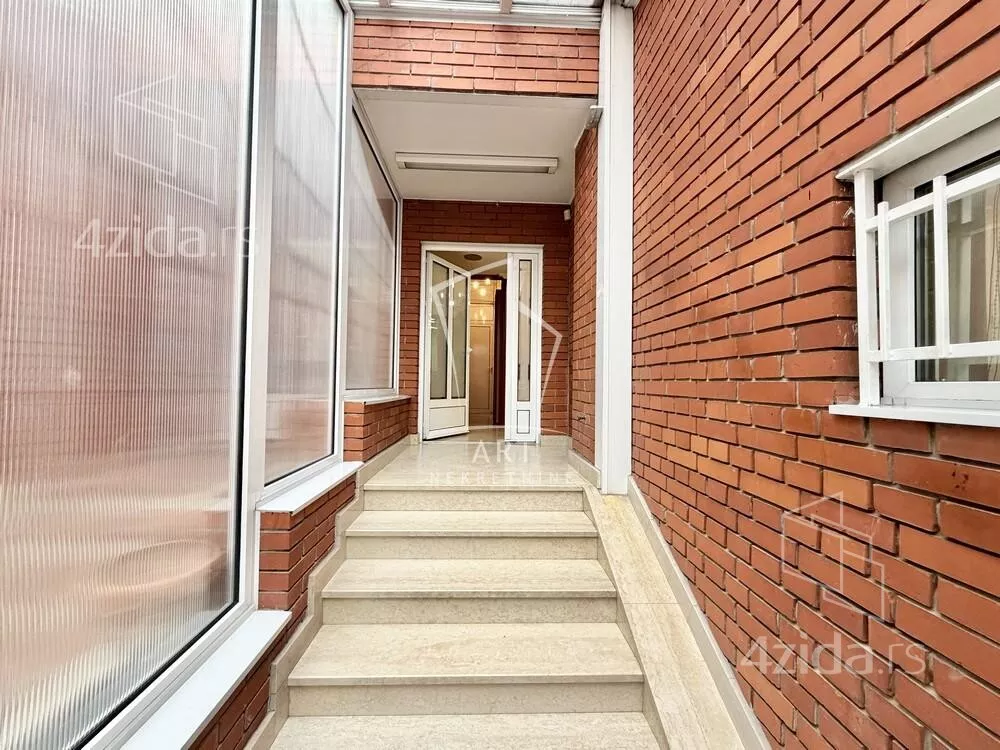 3-etažna kuća | 4zida