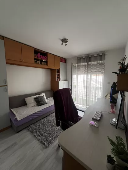 Stojana Novakovića 17 | 4zida.rs