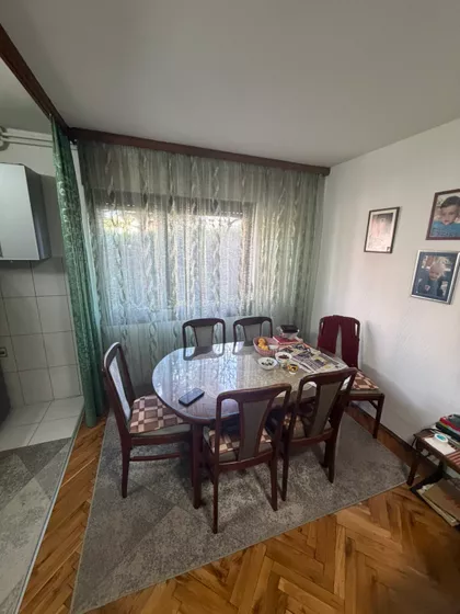 Steve Knićanina | 4zida.rs