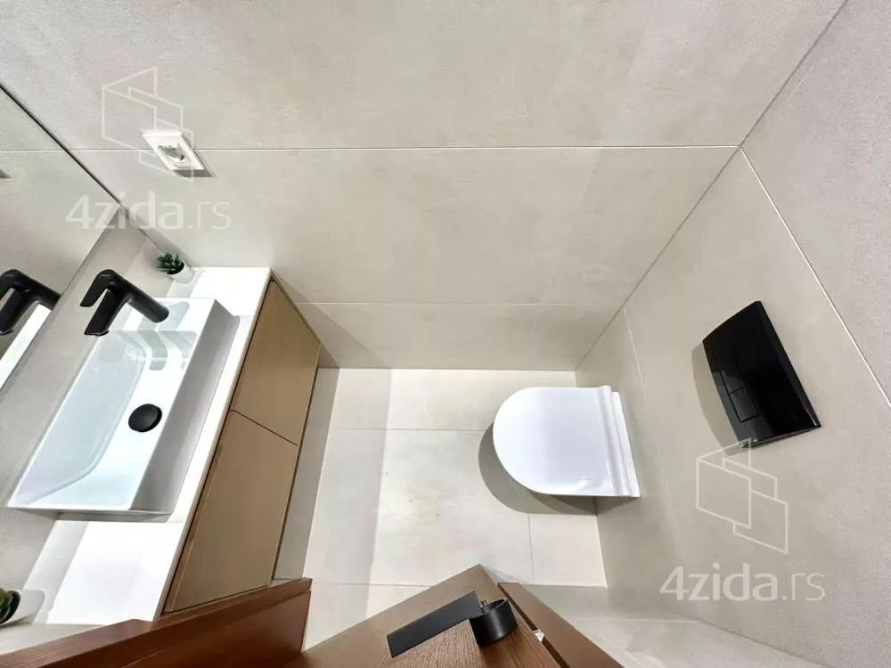 Troiposoban stan | 4zida