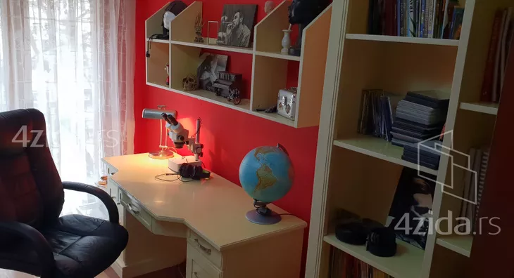 Petosoban stan | 4zida