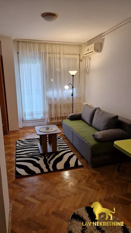 PUŠKINOVA | 4zida.rs