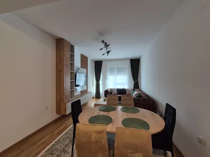 Sedmog Jula | 4zida.rs