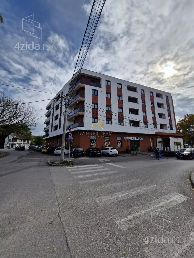 Dvoiposoban stan | 4zida