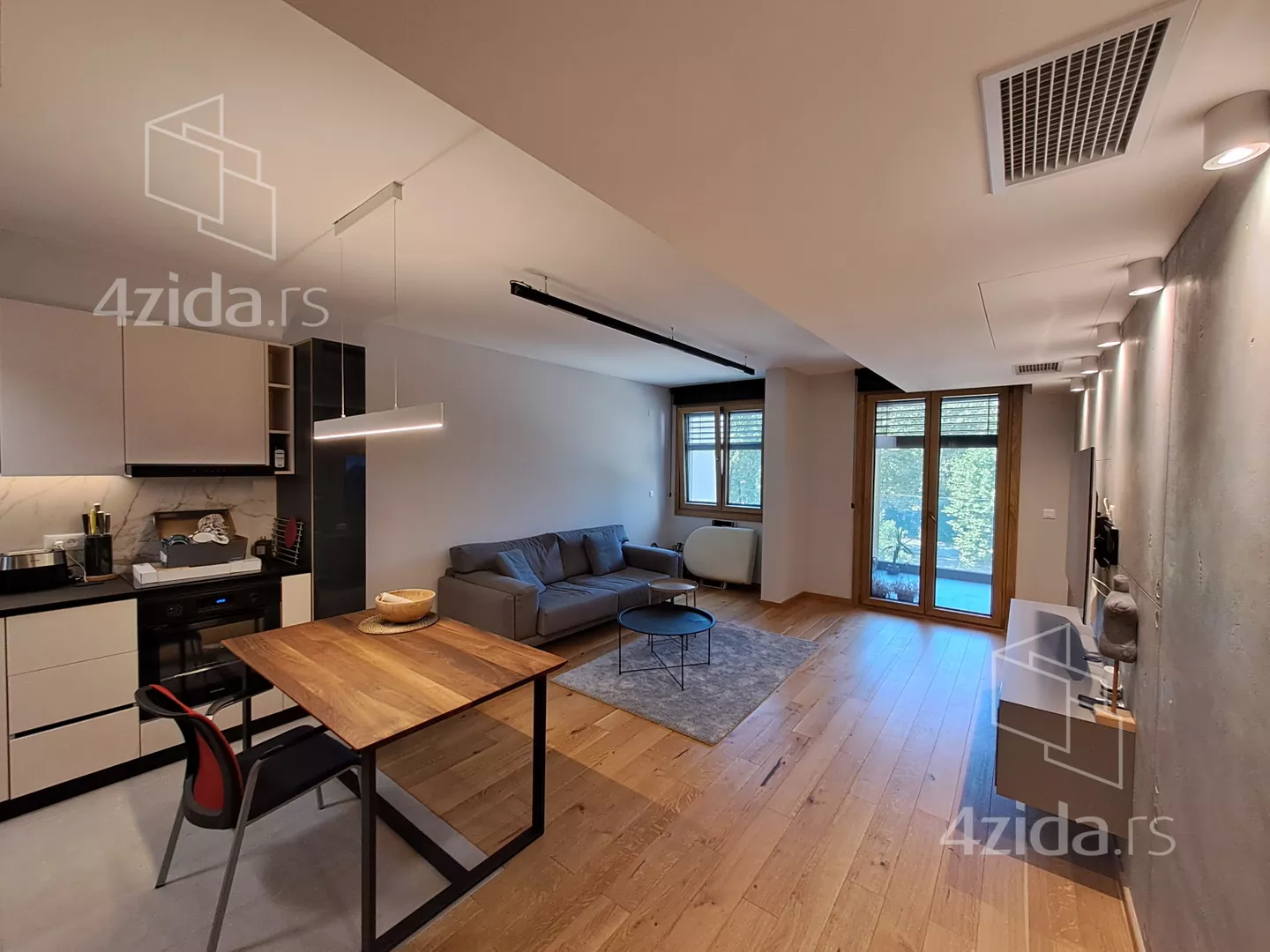 Dvoiposoban stan | 4zida