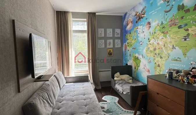 Petosoban stan | 4zida