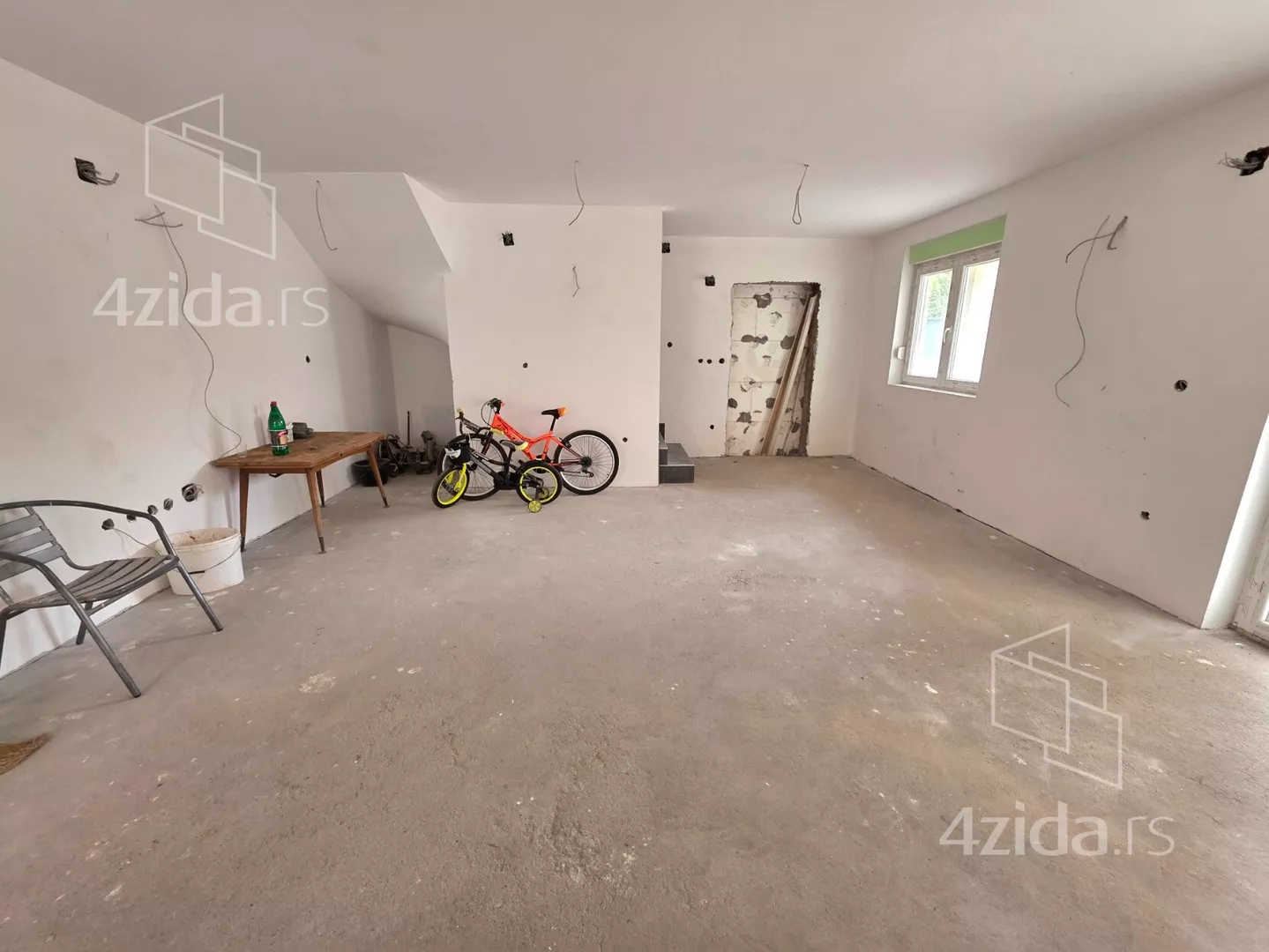 3-etažna kuća | 4zida