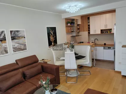 Šumadijska | 4zida.rs