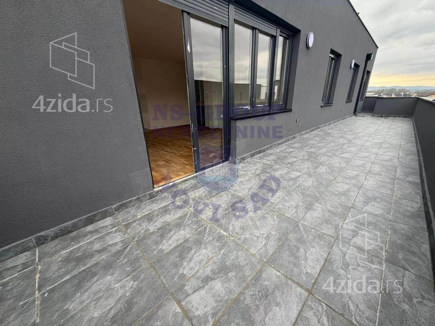 Troiposoban stan | 4zida