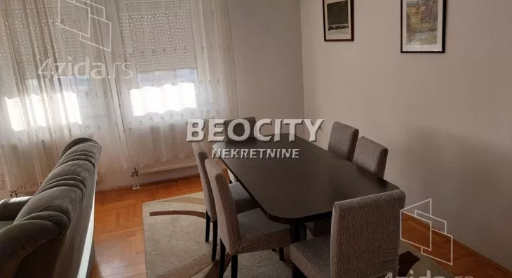 Četvoroiposoban stan | 4zida
