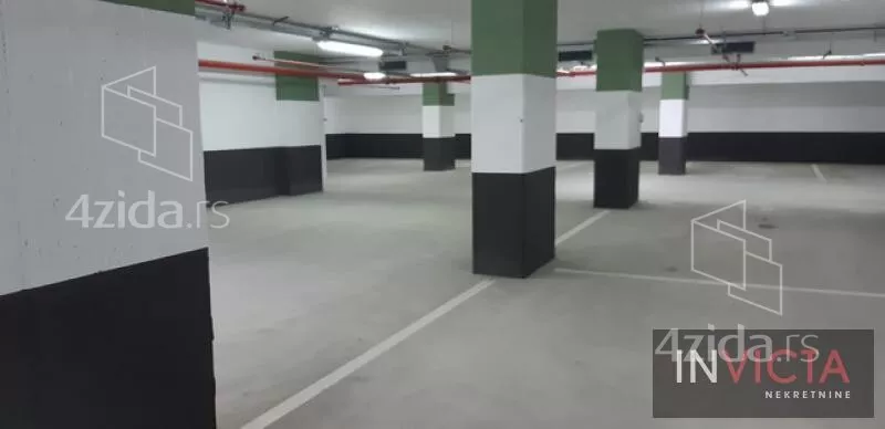 Šestosoban stan | 4zida