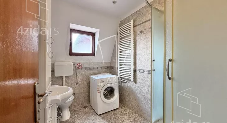 4-etažna kuća | 4zida