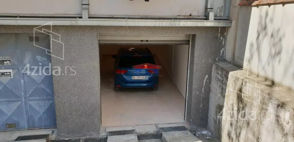 Garaža/Parking | 4zida