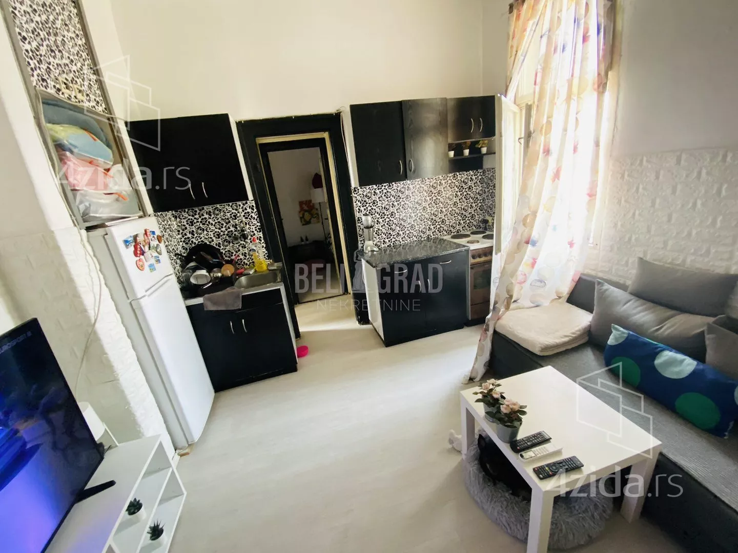 Šestosoban stan | 4zida