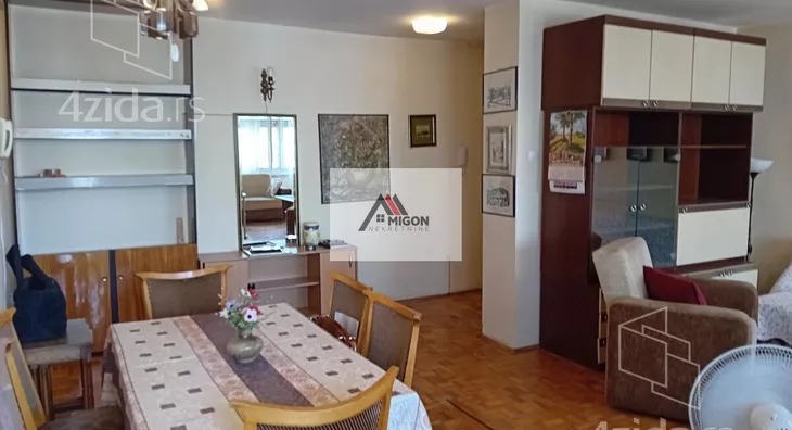 Troiposoban stan | 4zida