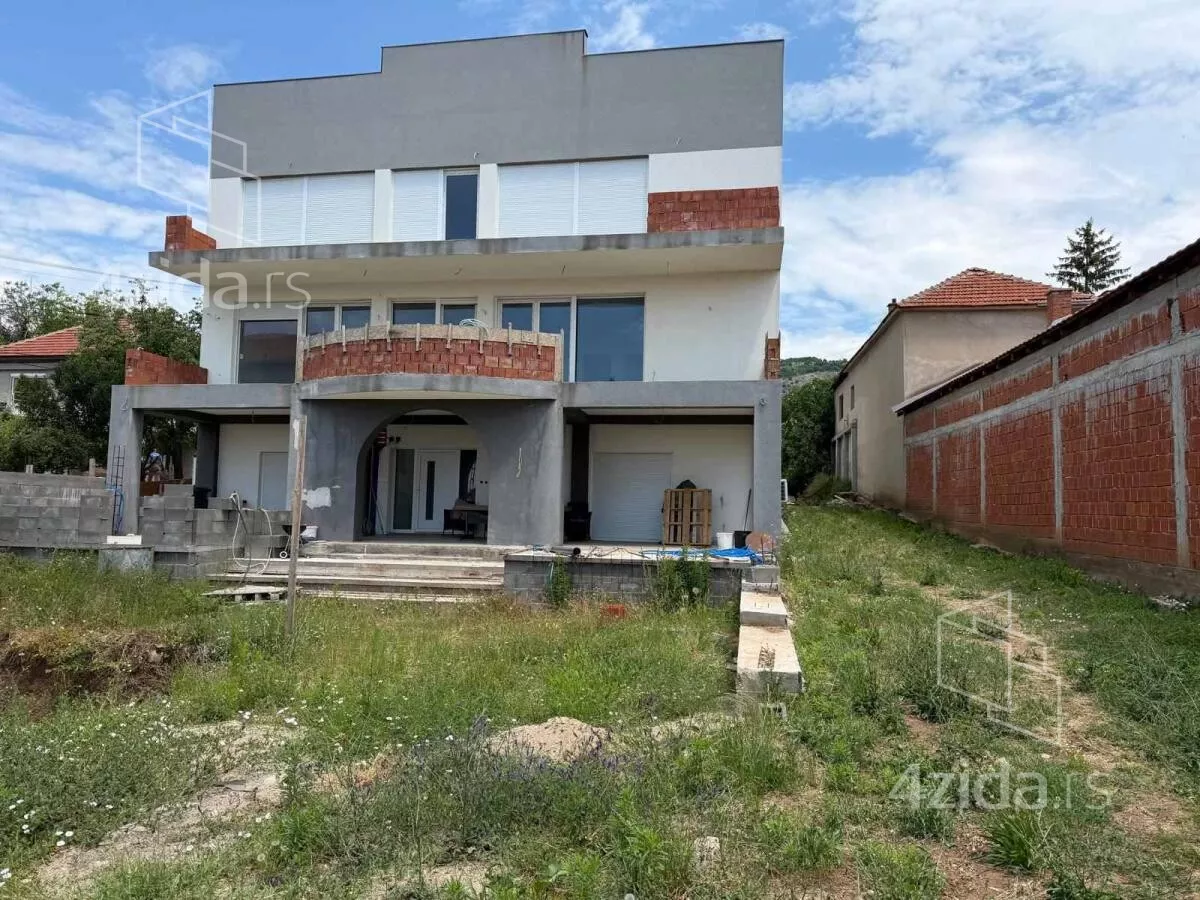 Kuća | 4zida