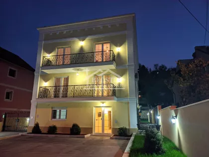 Izletnička | 4zida.rs