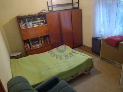 Srednji Breg | 4zida.rs