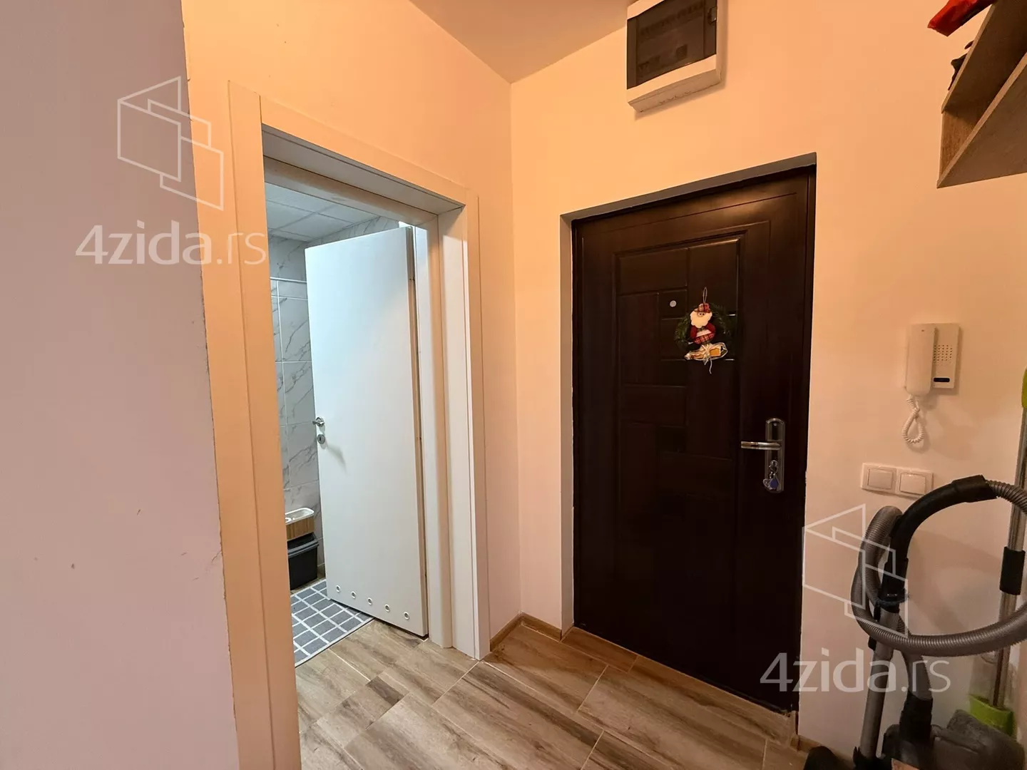 Garsonjera | 4zida