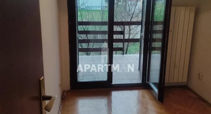 5-etažna kuća | 4zida