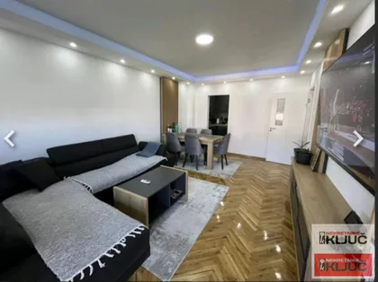 Novo Naselje | 4zida.rs