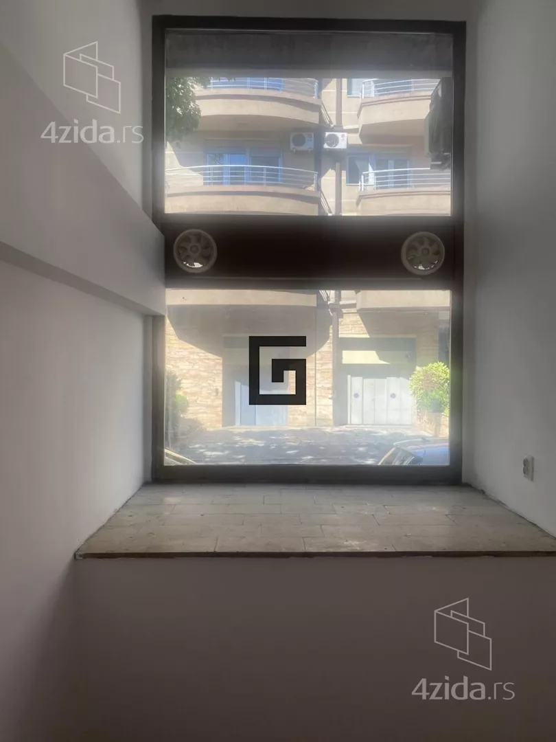 Lokal | 4zida