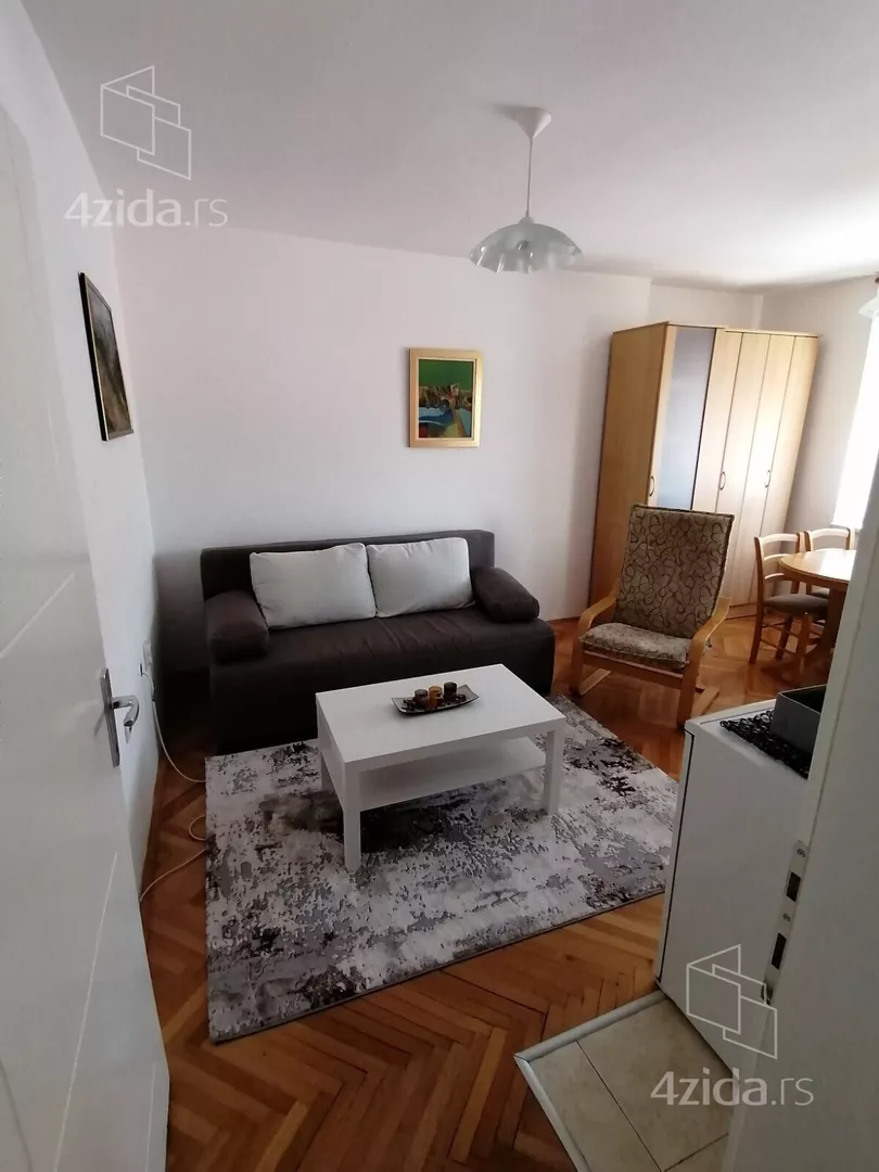 Garsonjera | 4zida
