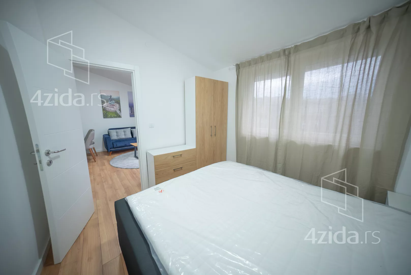 Dvoiposoban stan | 4zida