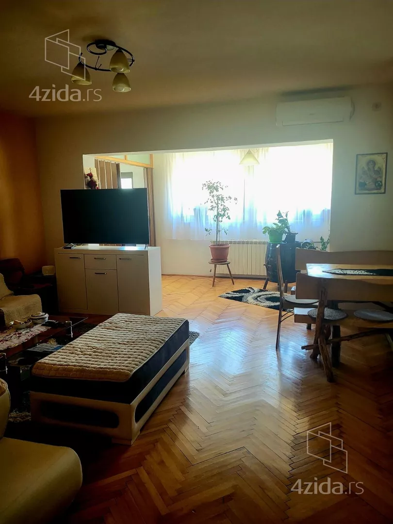 3-etažna kuća | 4zida