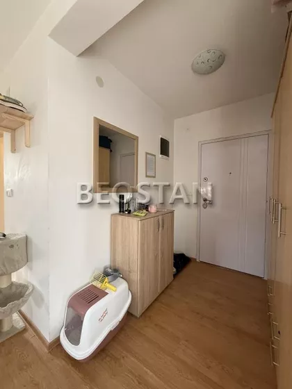 Tomasa Mana | 4zida.rs