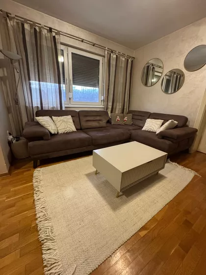 Jovanička | 4zida.rs