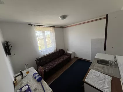 Jarčujak | 4zida.rs