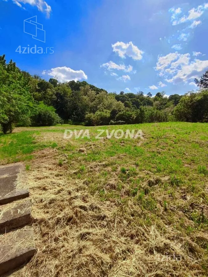 Plac | 4zida