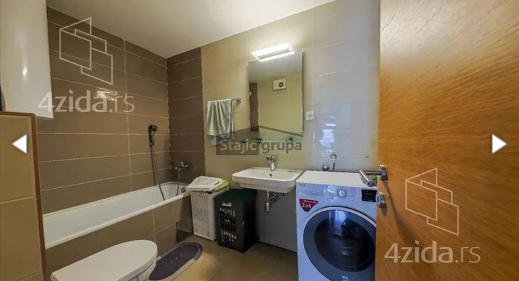 Troiposoban stan | 4zida