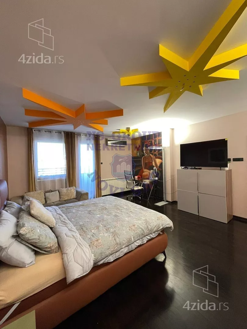 Sedmosoban stan | 4zida