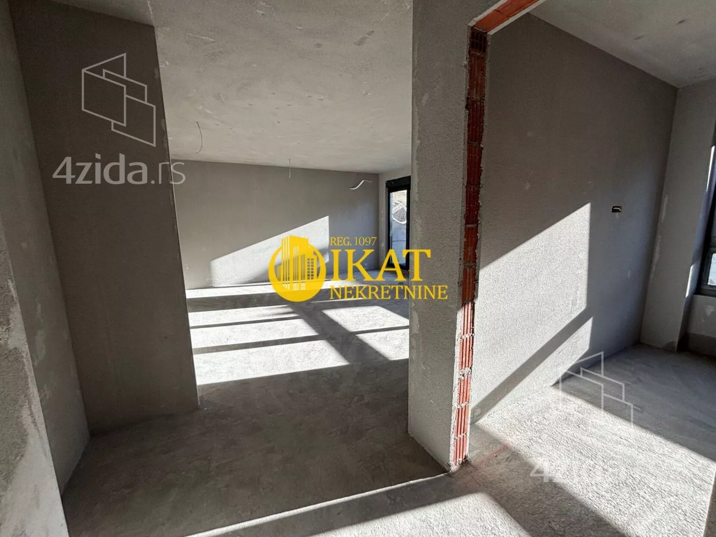 Jednoiposoban stan | 4zida