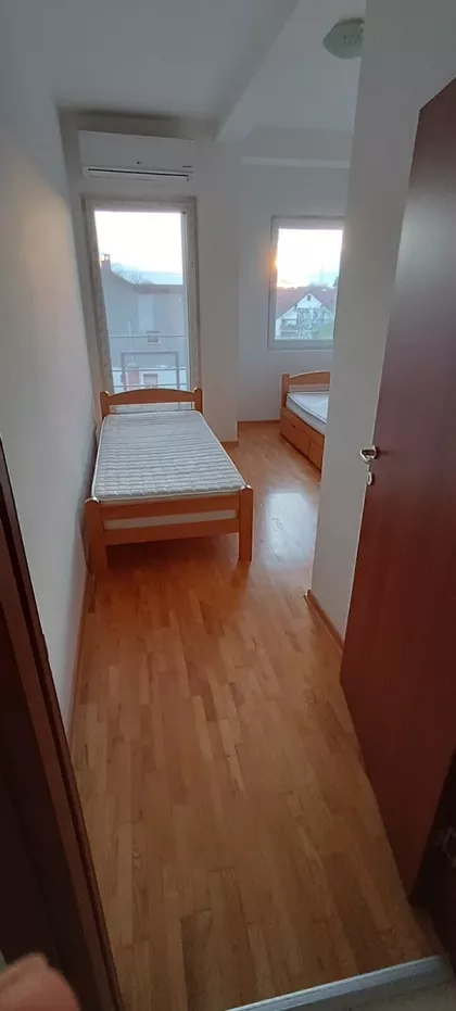 Sutjeska Blok 1 3z | 4zida.rs