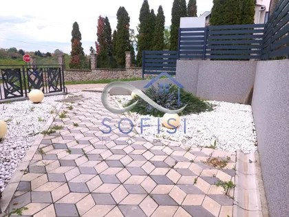 Sremska Kamenica | 4zida.rs