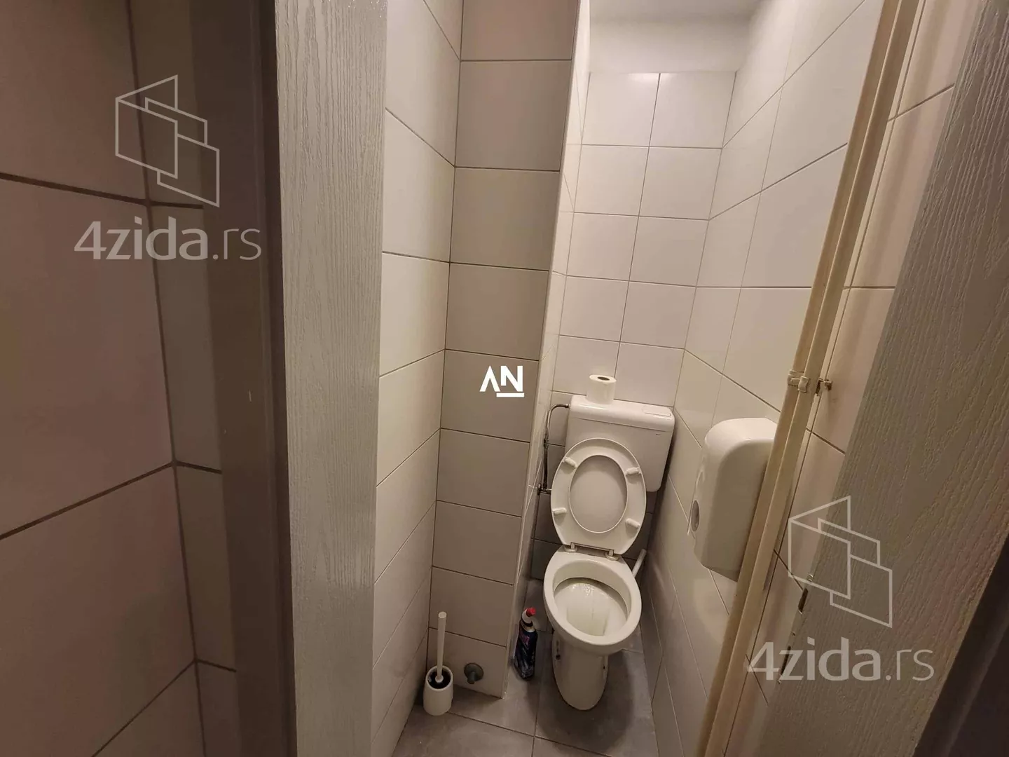 Lokal | 4zida