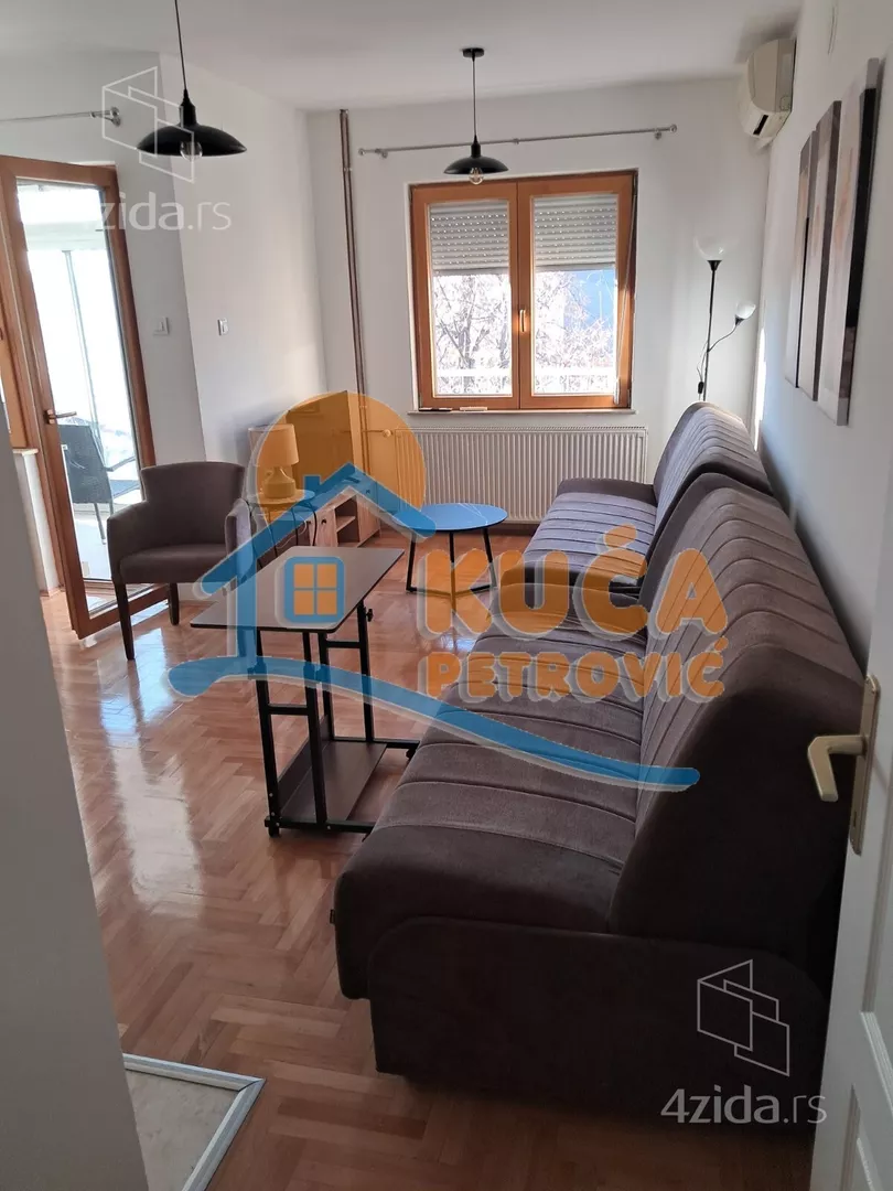 Garsonjera | 4zida