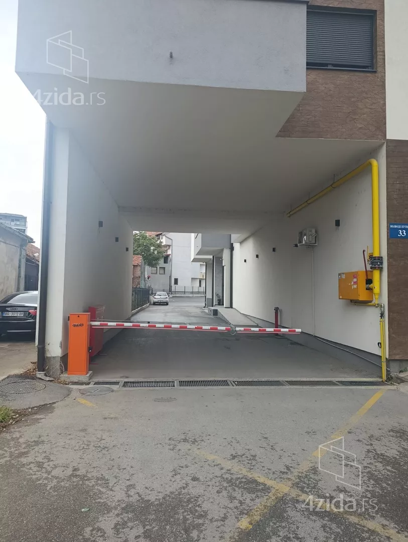 Garaža | 4zida