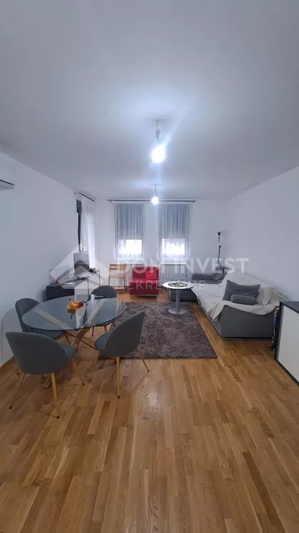 Pavla Labata | 4zida.rs