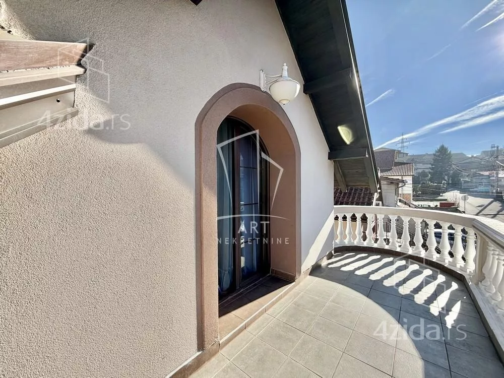 3-etažna kuća | 4zida