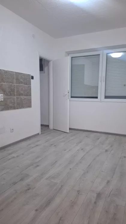 Lomničke Borbe | 4zida.rs