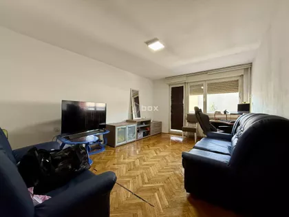 Dom Zdravlja | 4zida.rs
