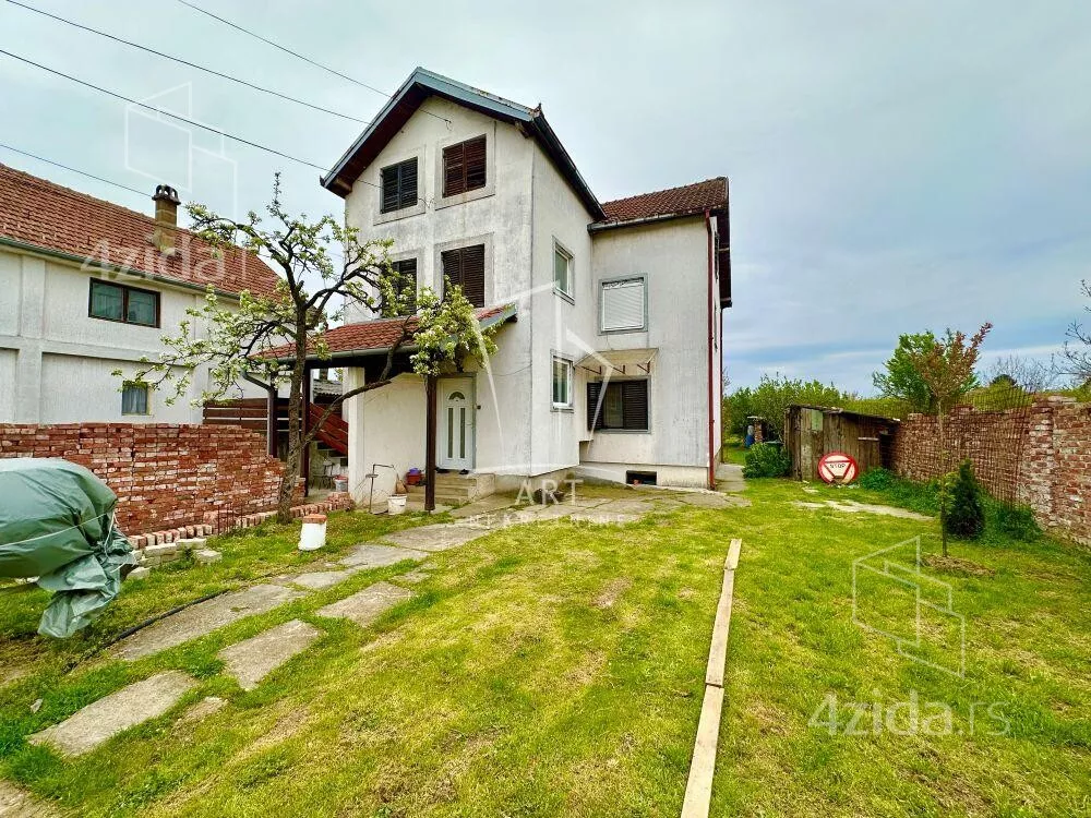 3-etažna kuća | 4zida