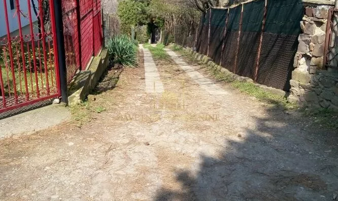 Plac | 4zida