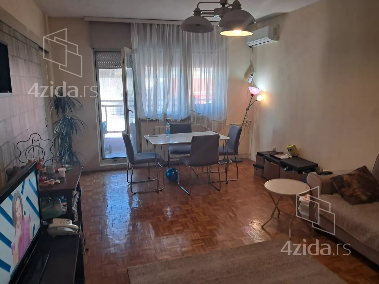 Dvoiposoban stan | 4zida