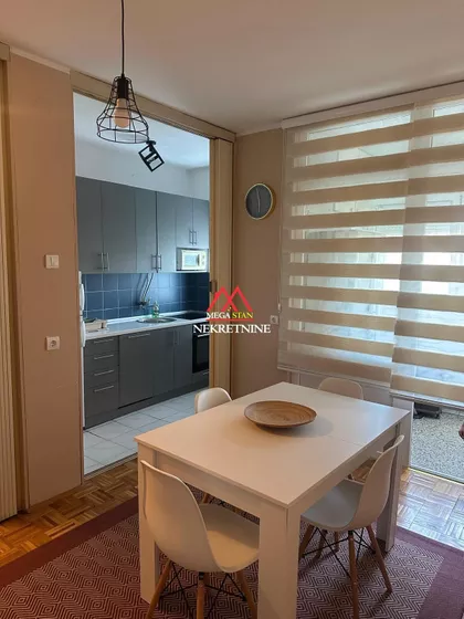 Bulevar Cara Lazara | 4zida.rs